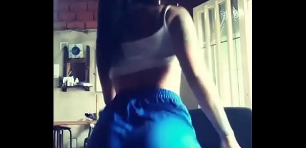  Pendeja argenta bailando